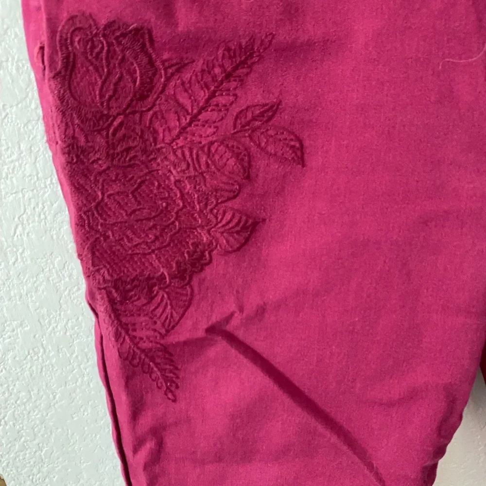 DG2 Slinky Jeans Raspberry with Raspberry Embroidery - Picture 6 of 6